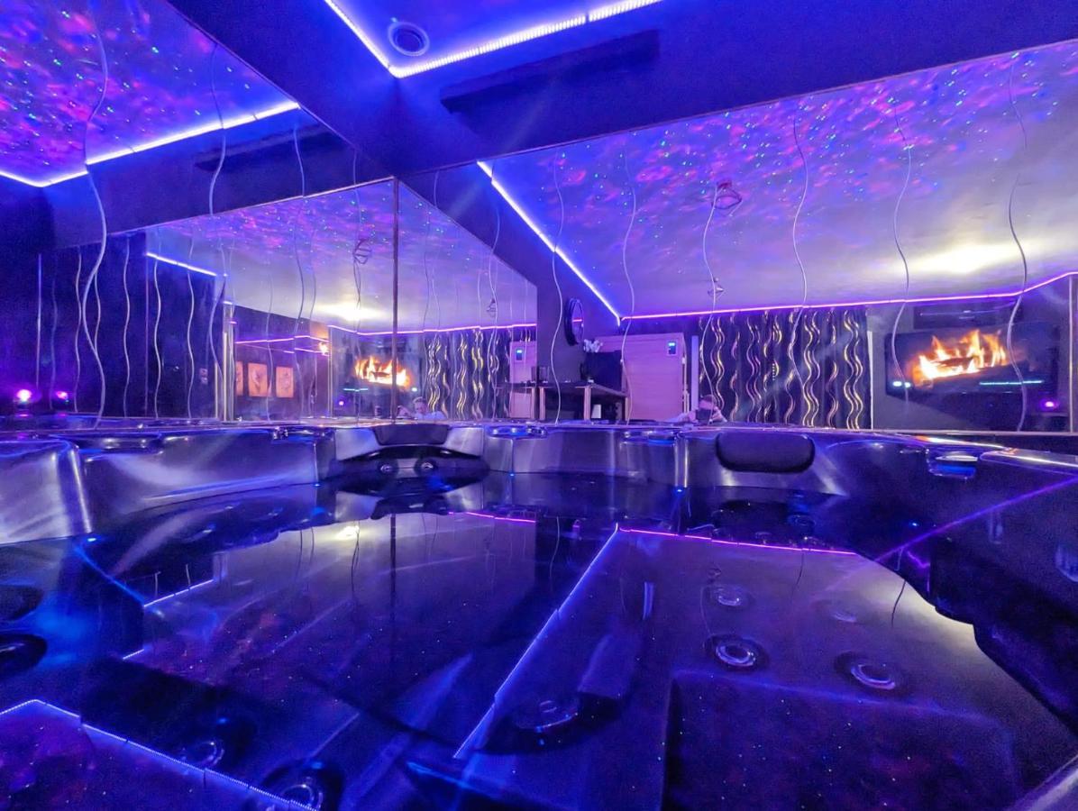 La Gold Room Jacuzzi & Sauna Prive Περπινιάν Εξωτερικό φωτογραφία