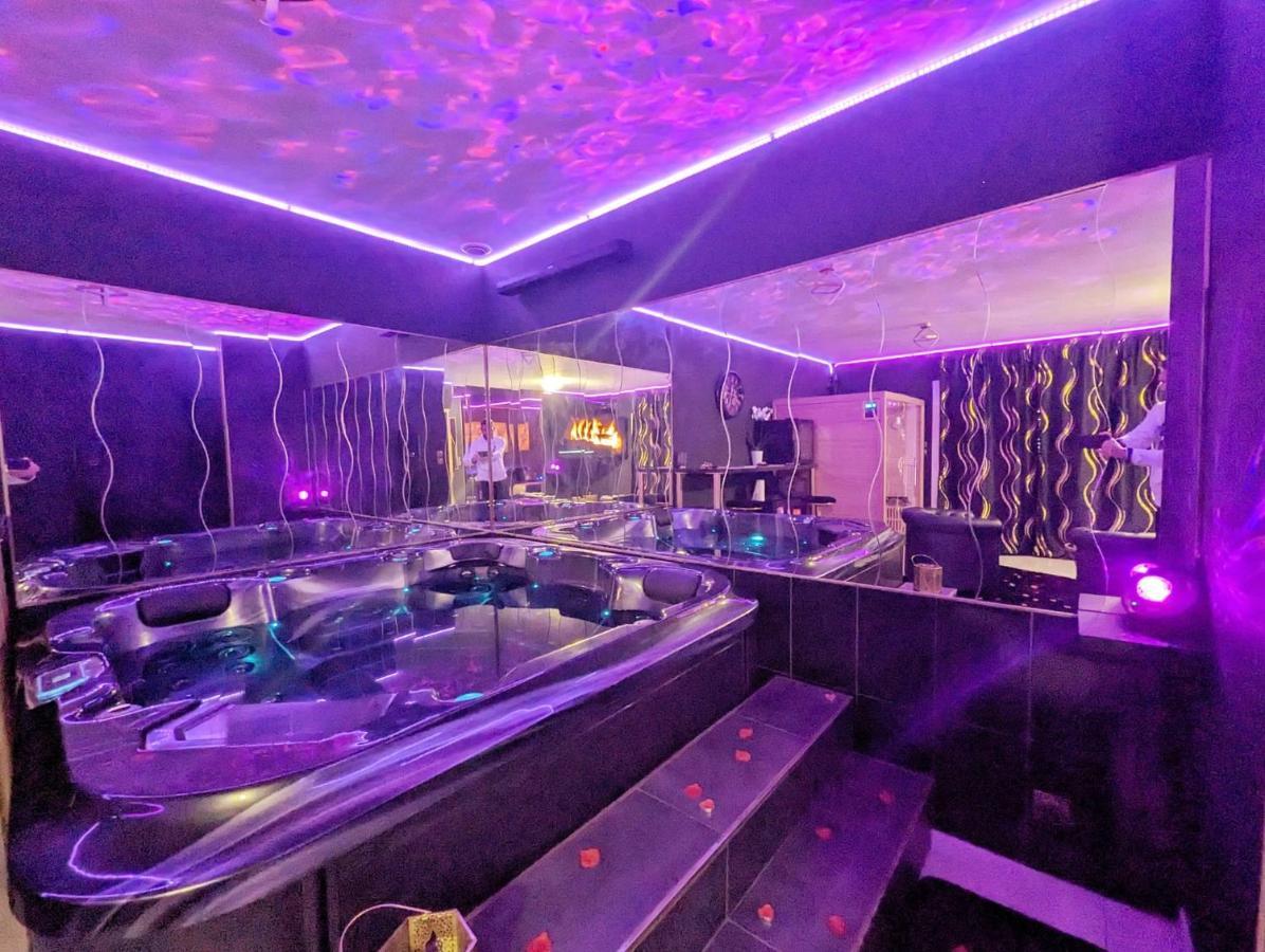 La Gold Room Jacuzzi & Sauna Prive Περπινιάν Εξωτερικό φωτογραφία