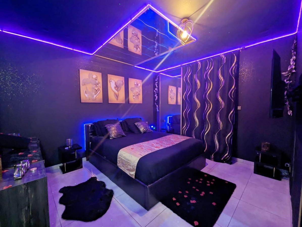 La Gold Room Jacuzzi & Sauna Prive Περπινιάν Εξωτερικό φωτογραφία