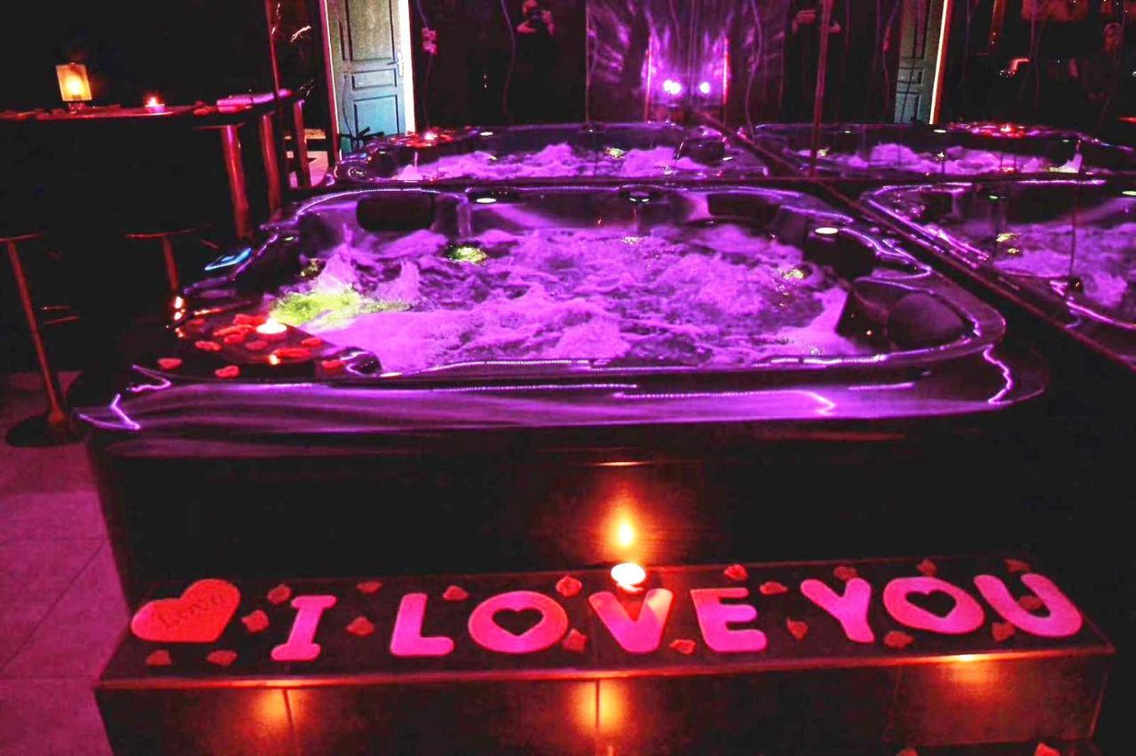 La Gold Room Jacuzzi & Sauna Prive Περπινιάν Εξωτερικό φωτογραφία