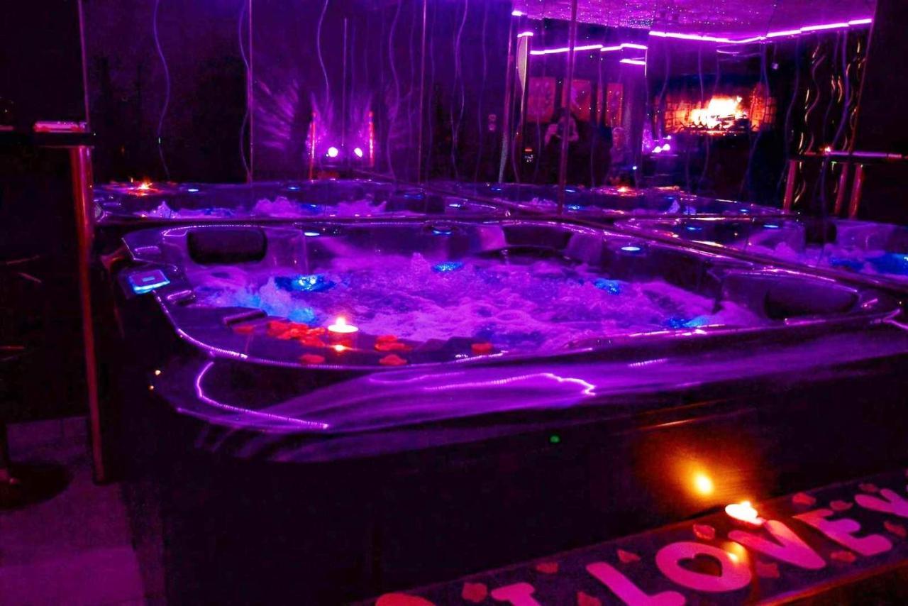 La Gold Room Jacuzzi & Sauna Prive Περπινιάν Εξωτερικό φωτογραφία